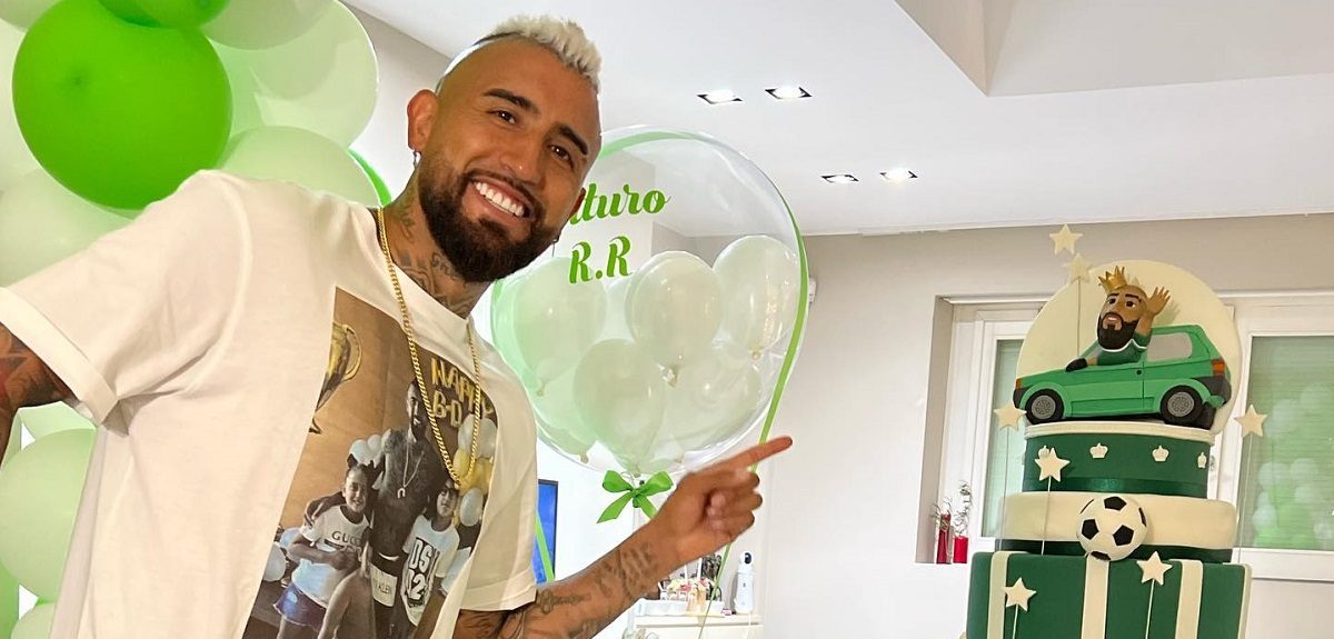 Arturo Vidal celebró sus 35 años recibió tierno video de sus hijos y