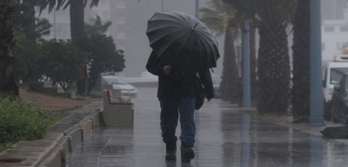 Vientos De Hasta Km H Y Olas De Tres Metros Emiten Alerta