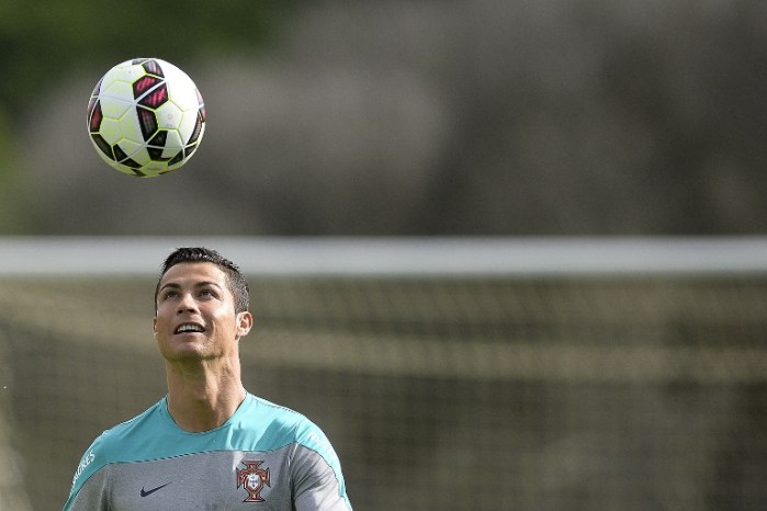 Gesto de Cristiano Ronaldo con un pequeño hincha recorre el mundo