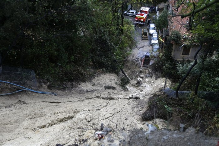 Inundaciones tras lluvias torrenciales en Francia dejan 5 muertos