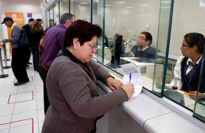 Demandan a Caja de Compensación por cláusulas abusivas en 