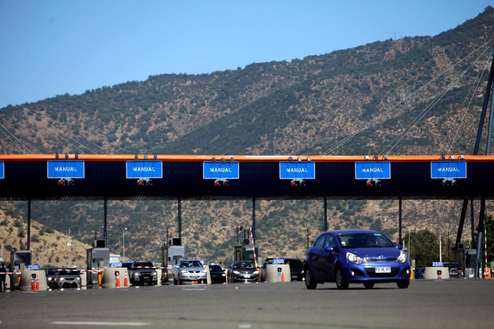 Comienza retorno de vehículos a la capital tras fin de semana largo