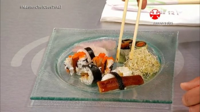 Eliminan a participante de MasterChef porque su sushi 'valía callampa'