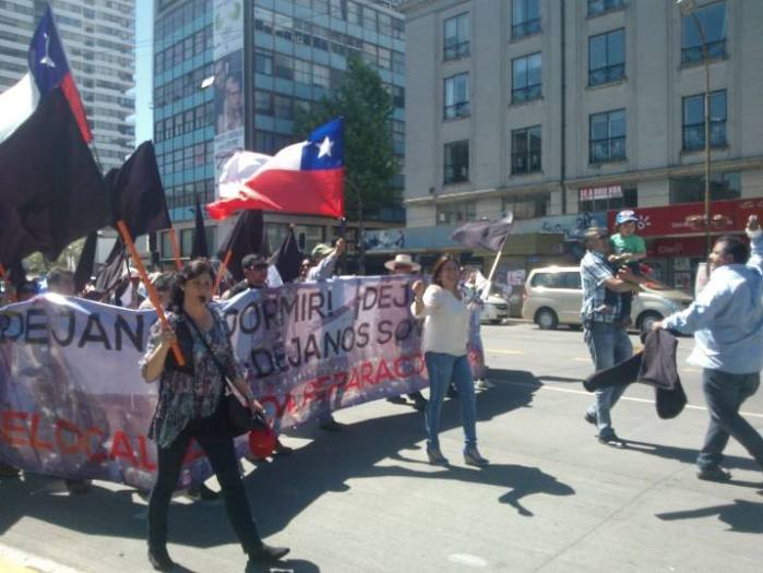 Vecinos de Hualpén protestan contra ENAP por grave emanación de gases tóxicos
