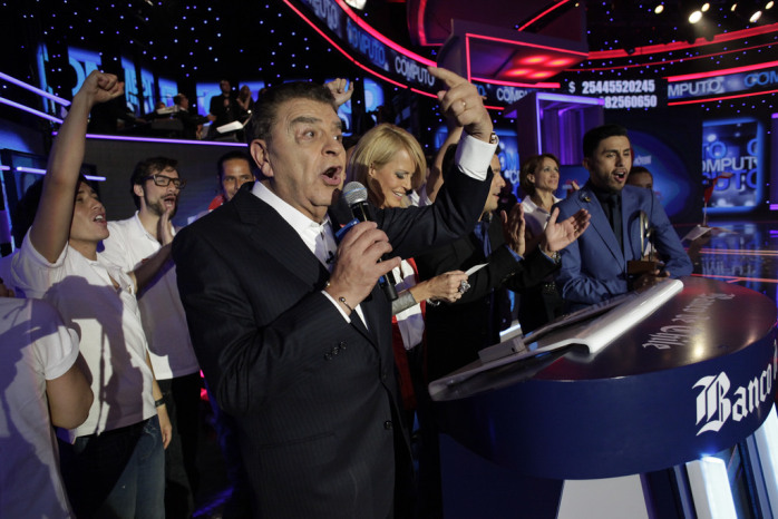 Diversas reacciones genera millonaria donación de famoso empresario chileno