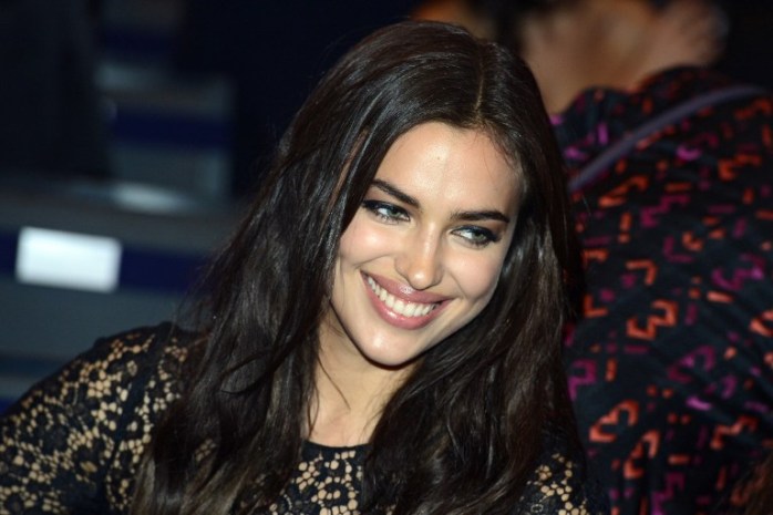 Modelo Irina Shayk sacó aplausos tras mostrar su impecable físico a semanas de dar a luz