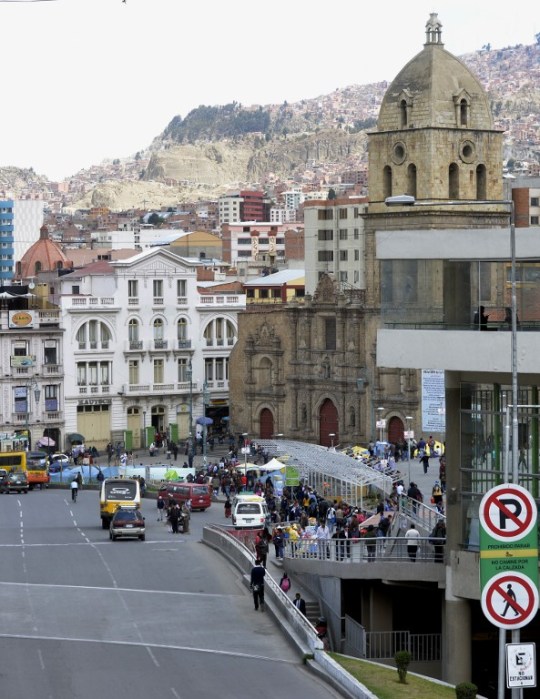 Bolivia replica a Chile y difunde video que explica demanda marítima