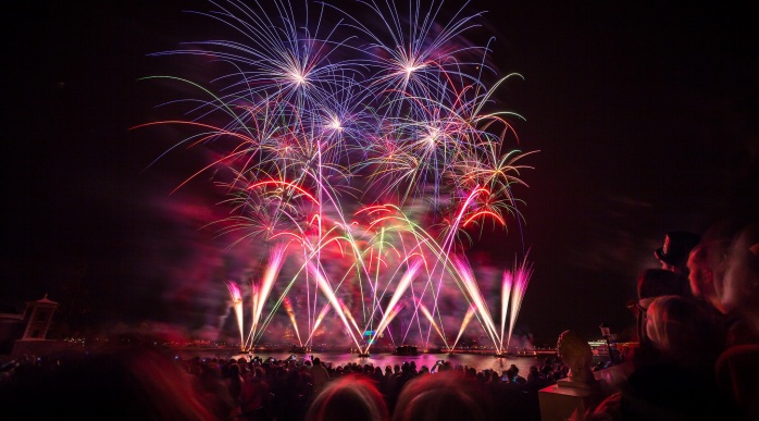 ¿Sin tono? 4 tips para que comunicarse con los seres queridos en Año Nuevo