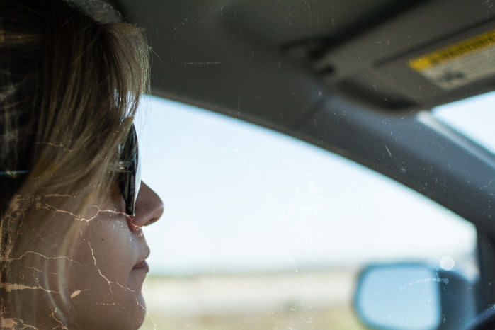 Aunque usted no lo crea: Estudio afirma que las mujeres conducen mejor que los hombres