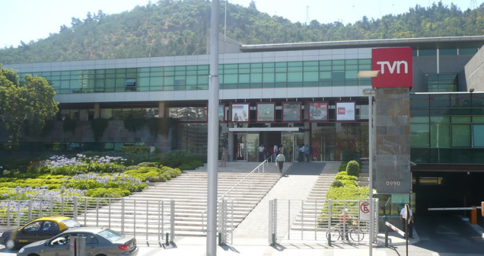 Para insomnes: TVN será el primer canal nacional en transmitir las 24 horas del día