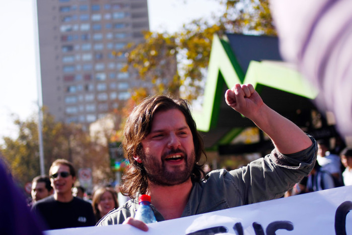 Diputados se enfrascan en ofensiva discusión a través de Twitter