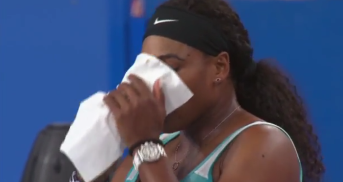 La curiosa fórmula de Serena Williams para despertar en mitad de un partido