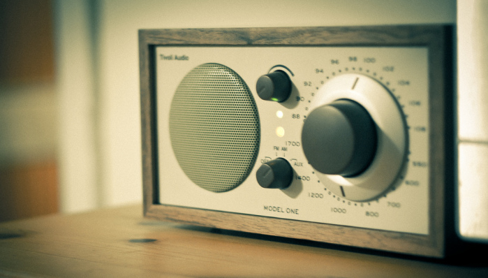 Radio estadounidense se asocia con  web porno y lanzan insólito concurso