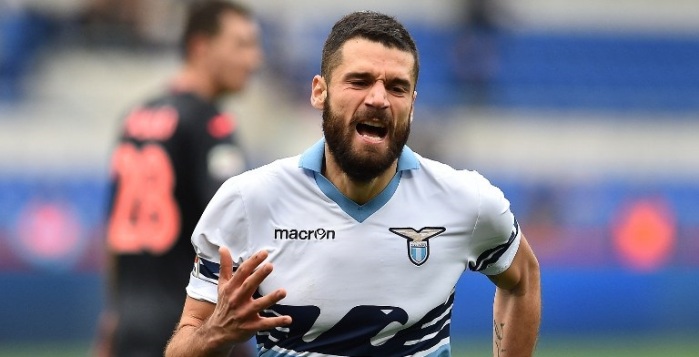 Irónico: Volante italiano marca golazo y al celebrarlo se lesiona