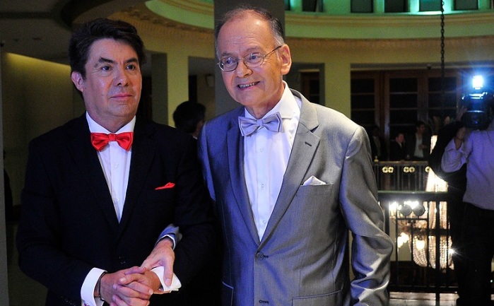 Passalacqua y el apasionado beso con su pareja después de la alfombra roja