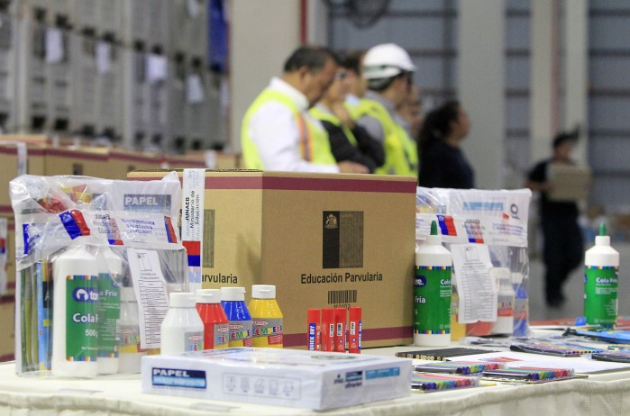 Gobierno repartirá set de útiles escolares a cerca de 2 millones de alumnos