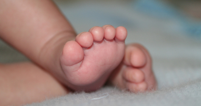 Mujer 'gringa' apuñaló a embarazada en el vientre para quitarle su bebé