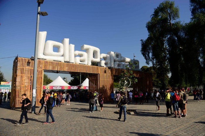 Joven acusa precaria higiene en barra del Lollapalooza: Terminó intoxicada