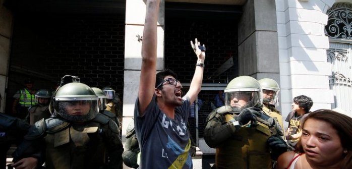 Suicidio de no vidente expulsado del metro: Familia exige investigación