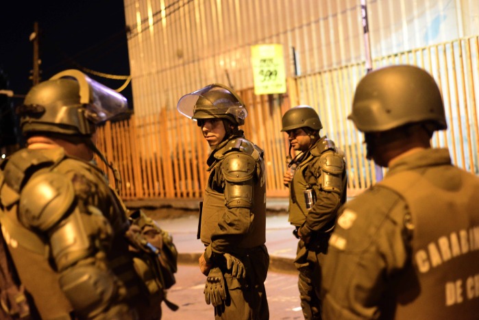 Carabinero muere baleado durante conmemoración del Día del Joven Combatiente en Santiago