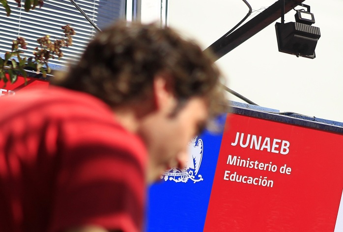 Junaeb anuncia fecha de primera recarga de Becas de Alimentación y Mantención