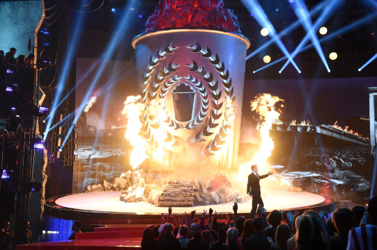 El vestido que se robó toda la atención de los premios MTV Movie Awards 15'