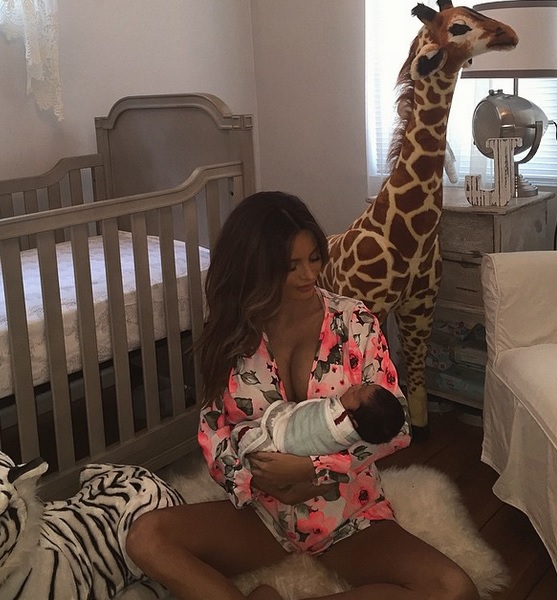 Sarah Stage | Instagram