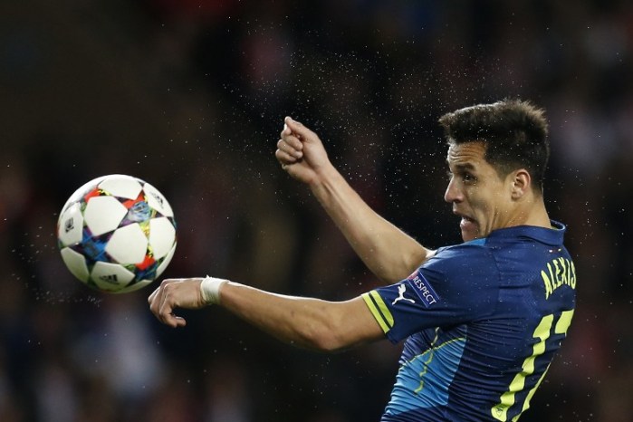 ¡Otro logro! Sánchez fue el elegido el mejor de su liga en votación popular