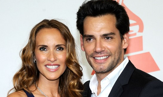 Los efectivos cosméticos que no pueden faltar en la vida de Angélica Castro