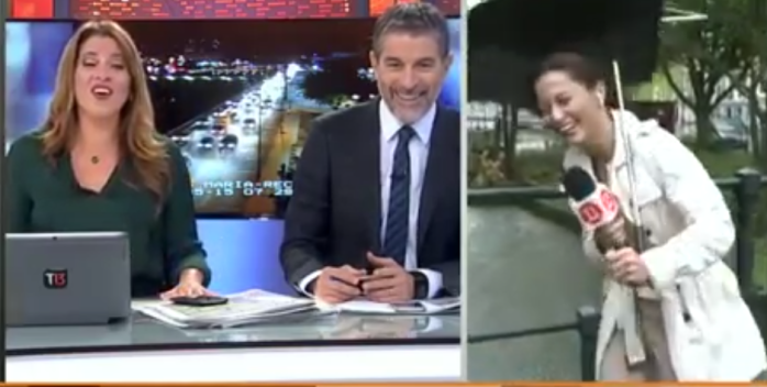 Cuidado con el viento: El chistoso chascarro de Coni Santa María en La Haya