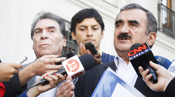 Colegio de Profesores anuncia paro indefinido a partir del 1 de junio