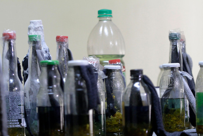 Profesor y 4 estudiantes de la UdeC fueron absueltos de fabricación y porte de molotov