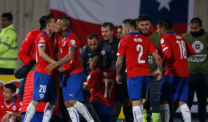 ¡A la semifinal! Chile venció por la cuenta mínima a un descontrolado Uruguay
