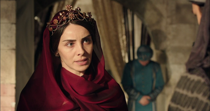 Sin maquillaje: Así luce la bella sultana “Mahidevran” en su vida cotidiana