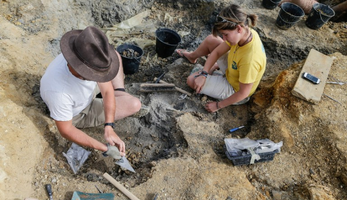 “¿Un bebé marciano?”: El hallazgo de hombre que ha dado la vuelta al mundo