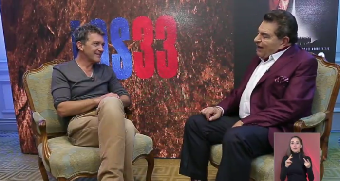 Los calcetines de Don Francisco que llamaron la atención en entrevista a Antonio Banderas