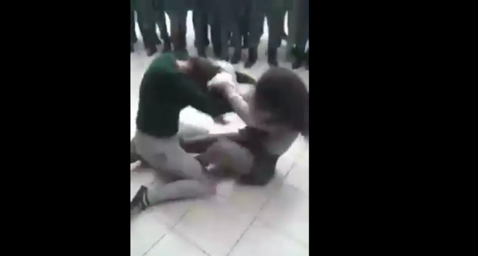 Conmoción por video de brutal pelea entre cuatro alumnas de Liceo de Temuco