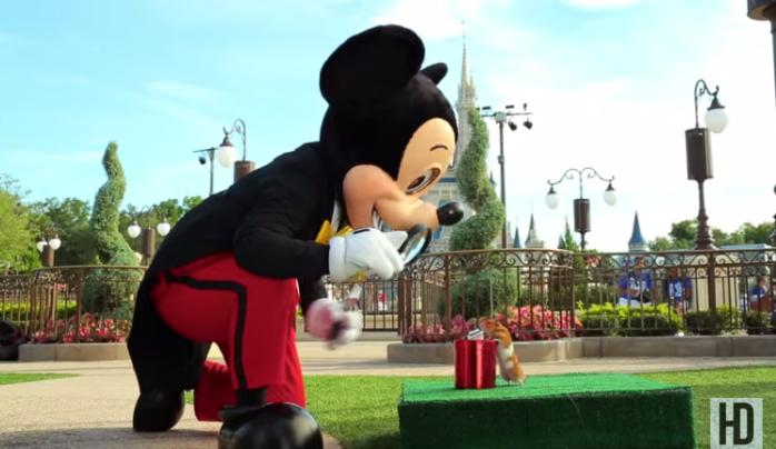 La loca aventura de Tiny el hámster: Disfrutó Disneylandia como un niño más