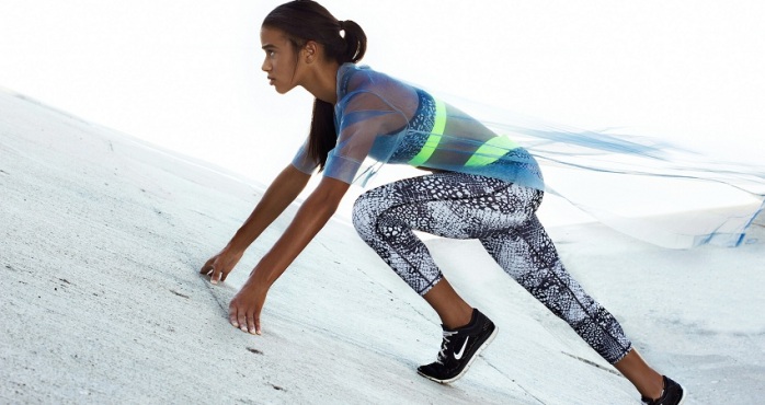 7 sencillos movimientos fitness que te dejarán con una cola bien levantada