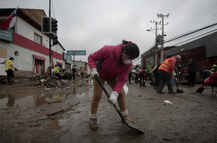 Onemi: Afectados por terremoto aumentan a más de 9 mil y muertos se mantienen en 13