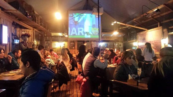 Mujer acusa que encontró condón en su plato: mintió para no pagar la cuenta en Temuco