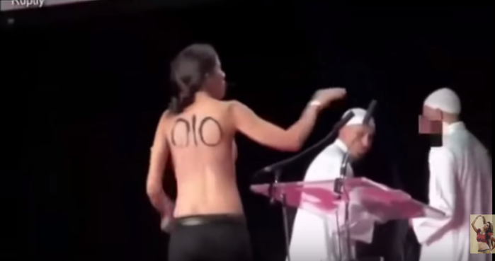 Feministas en topless son pateadas luego de interrumpir conferencia musulmana