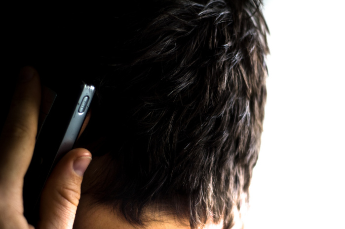 La verdadera razón por la que odias escuchar tu propia voz