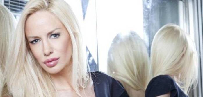 Luciana Salazar derritió la televisión argentina con infartante aquadance