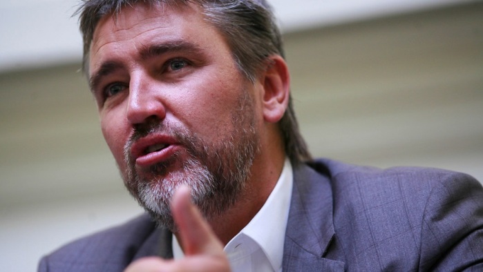 Senador Fulvio Rossi anunció en Facebook el nacimiento de su hermosa bebé