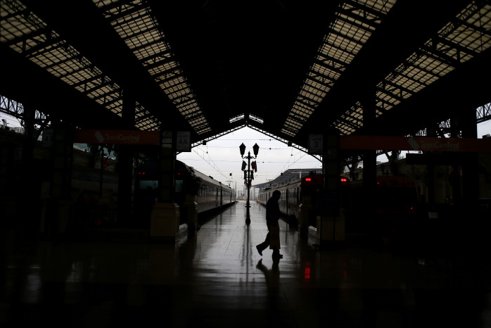 Dispondrán de buses ante suspensión por 2 meses del Tren Central entre Santiago y Chillán