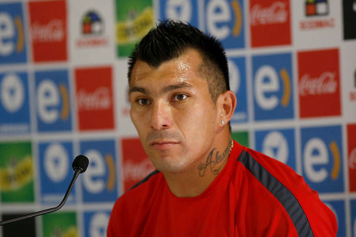 Gary Medel y críticas por valor de entradas: deberían bajar el precio para el pueblo