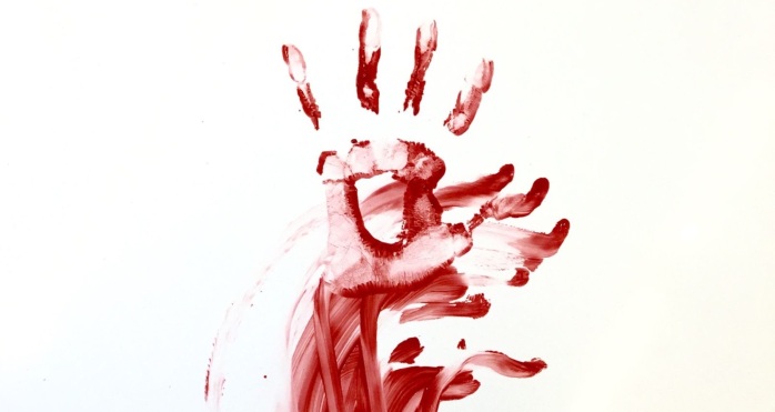 4 recetas para preparar tu propia sangre falsa con comida del supermercado