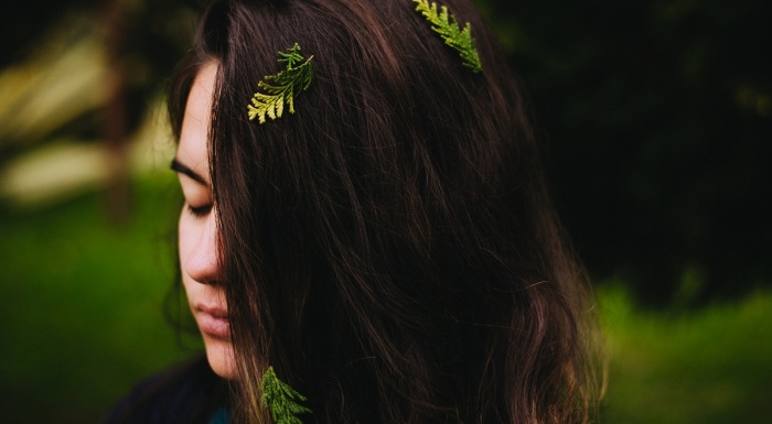 La nueva tendencia capilar que se apodera de las melenas castañas: Cherry Red Ombre