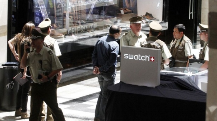 Así fue la feroz balacera que dejó un muerto al interior de un mall en Las Condes